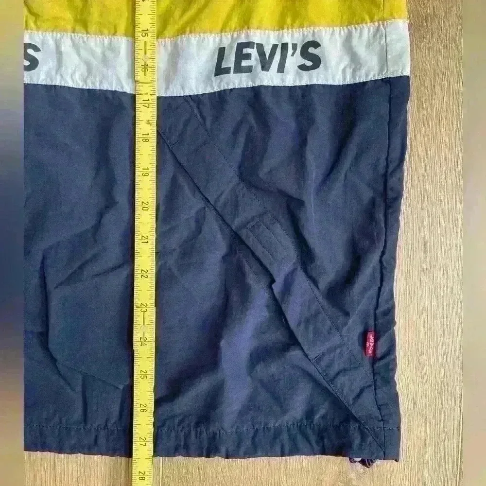 Levi’s Retro Color Block Mens Pullover 1/2 Zip Hooded Windbreaker Jacket Large